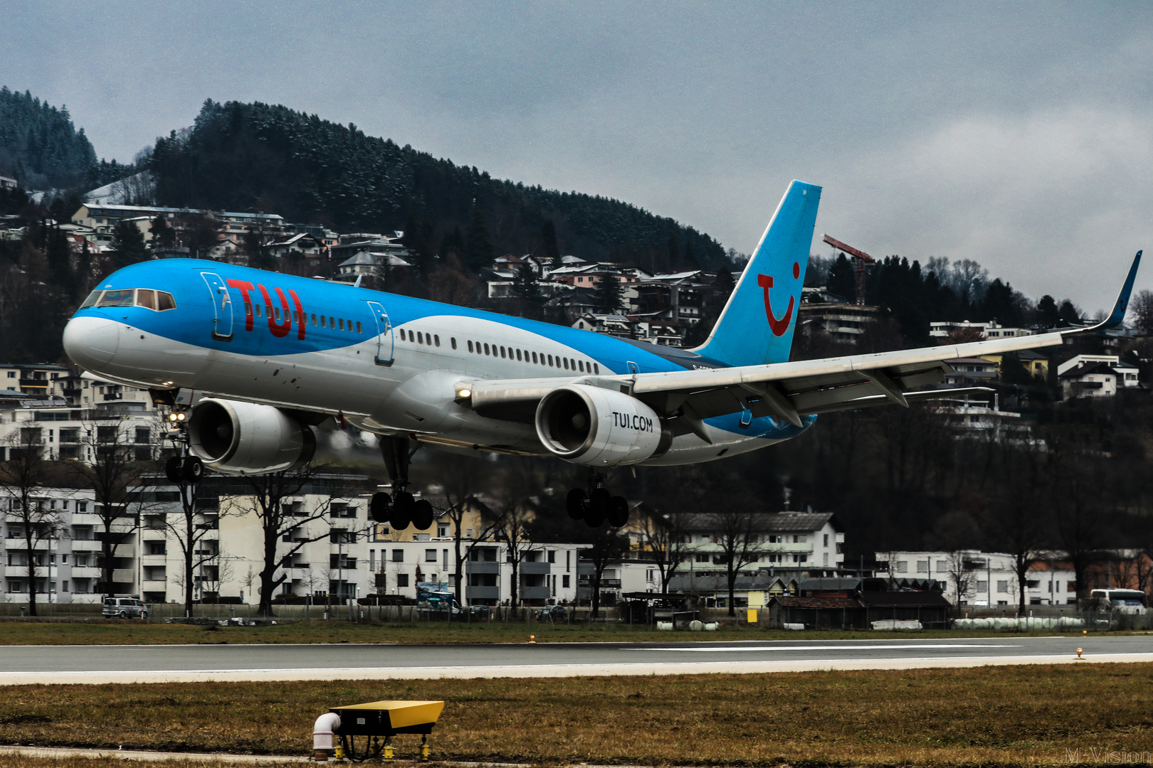 TUI-UK B757