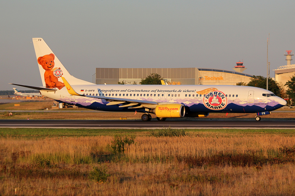 TUIfly Boeing 737-8K5 D-AHFR "Bärenmarke"