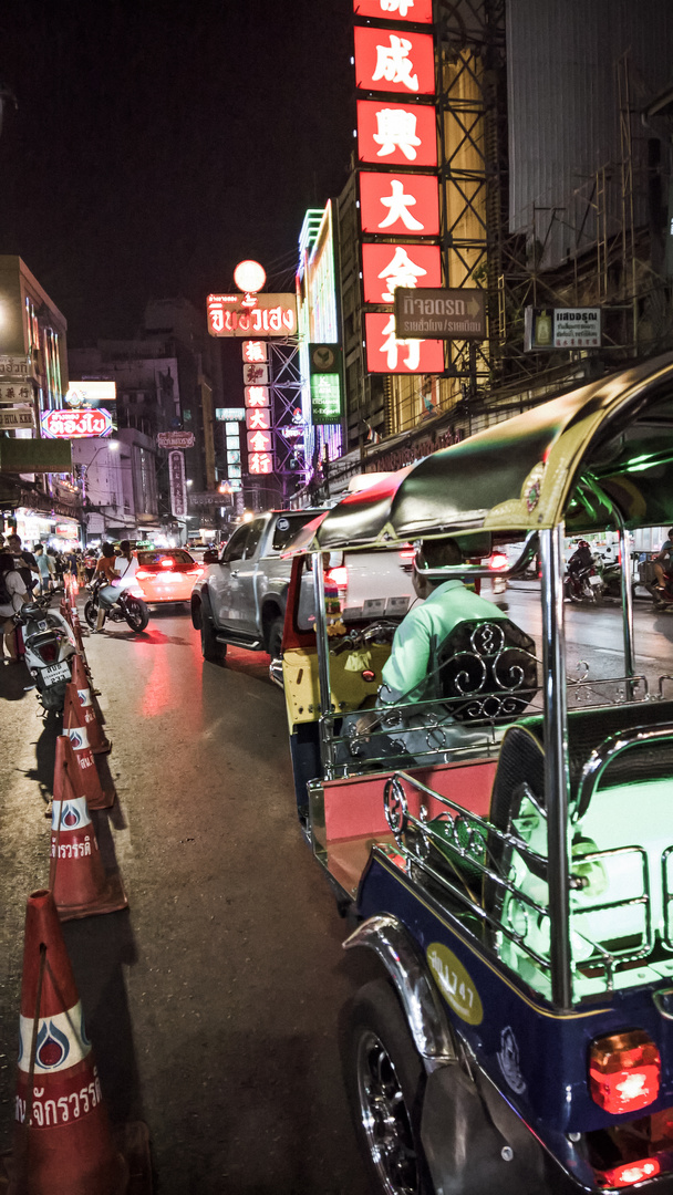 Tuk Tuk in Chinatown