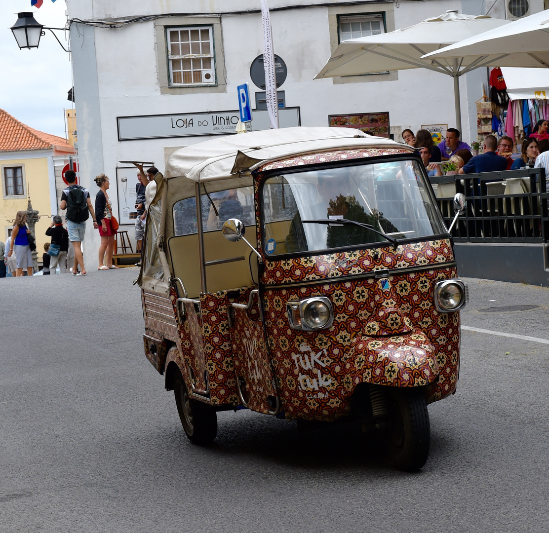 Tuk tuk in sintra