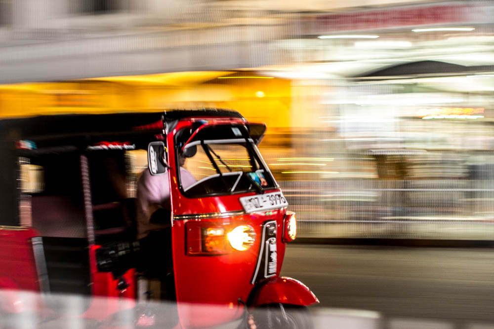 tuk tuk panning