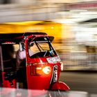 tuk tuk panning