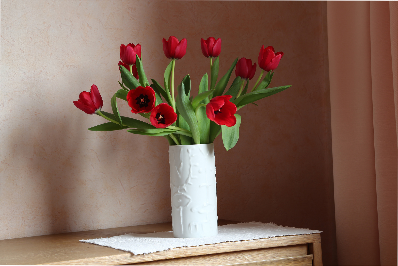 Tulpen im Eßzimmer