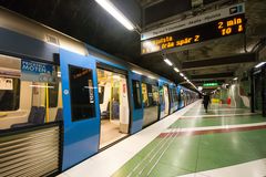 Tunelbana (Stockholm Metro) - Kungsträdgarden - 08