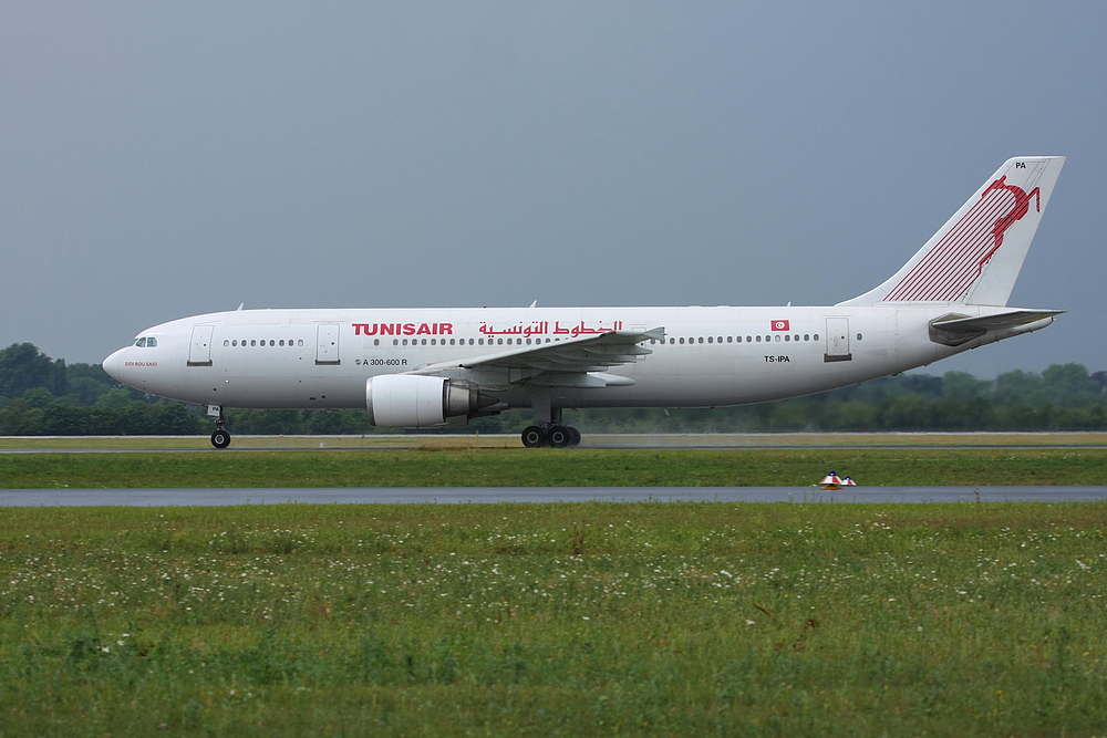 Tunisair A 300