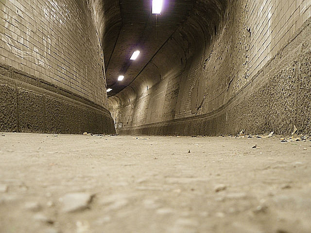 Tunnel 2