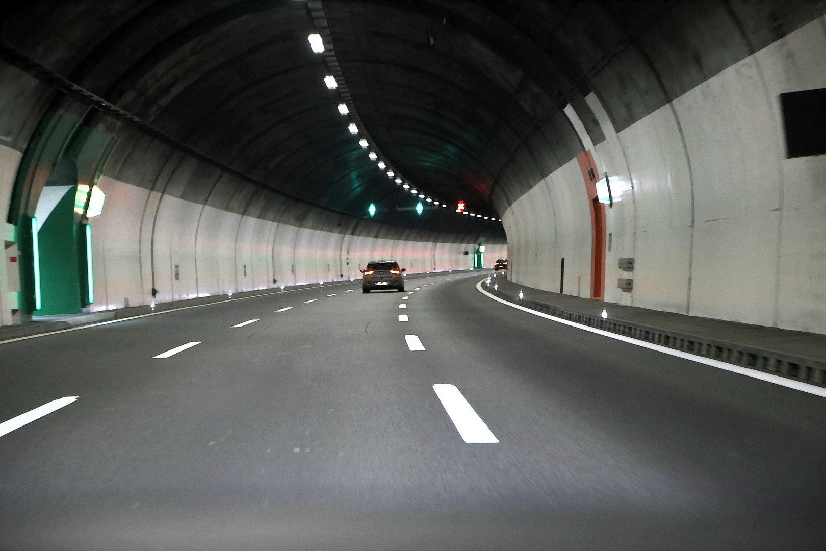 Tunnel 3