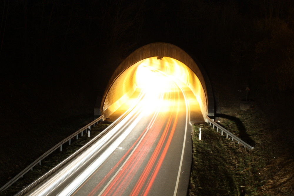 Tunnel