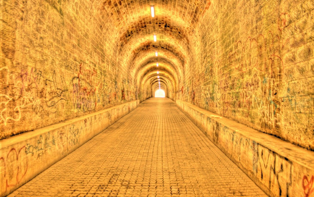 Tunnel