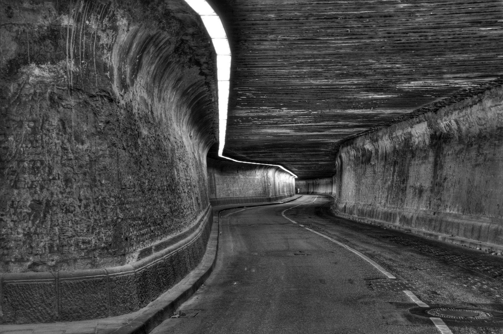 Tunnel