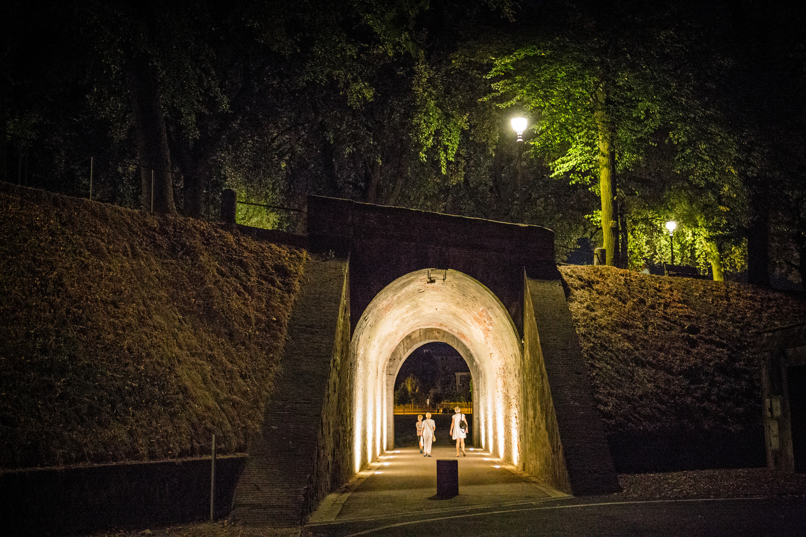 Tunnel