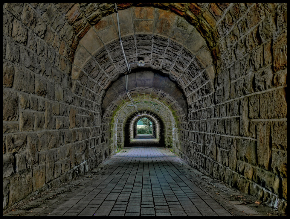 Tunnel