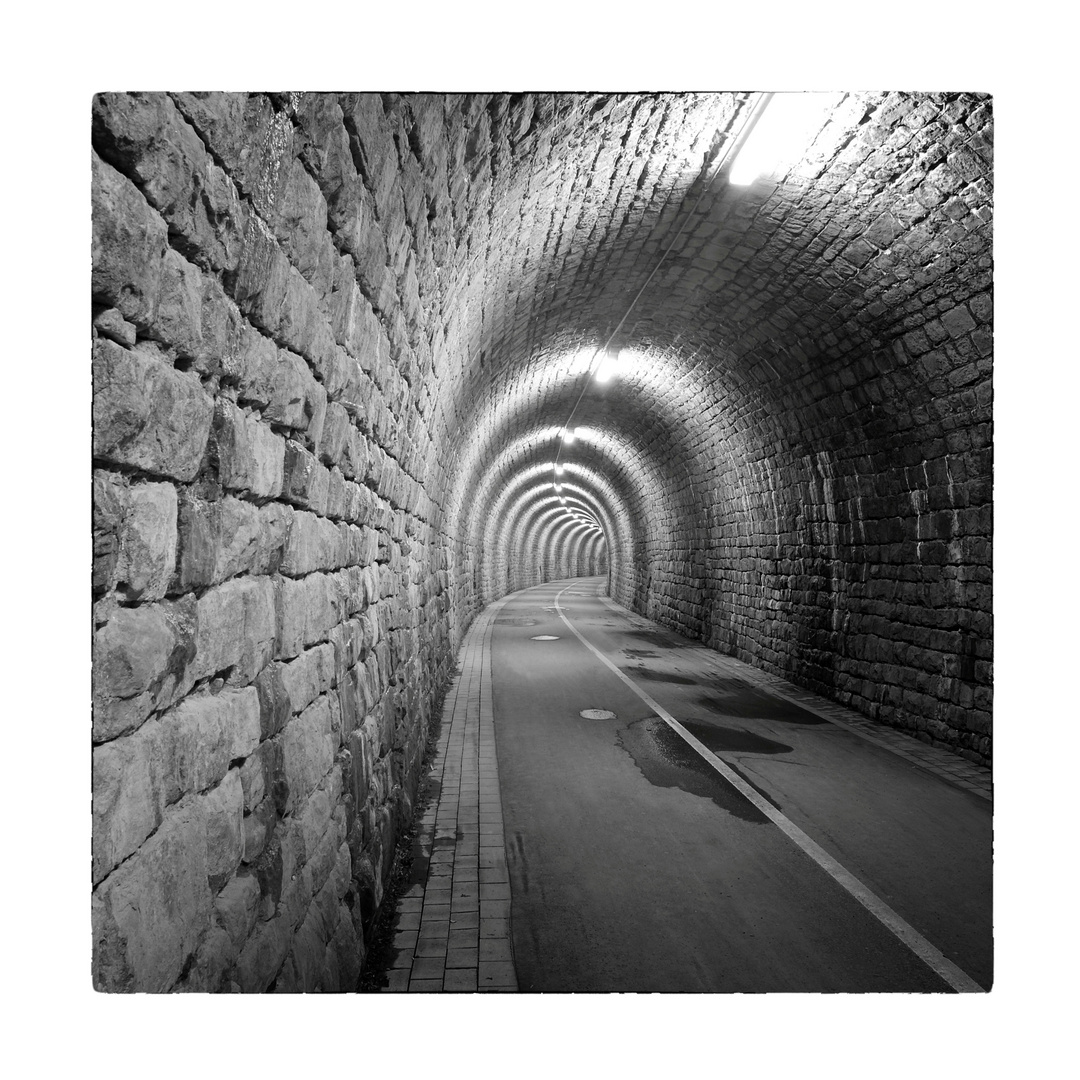 - tunnel of love -