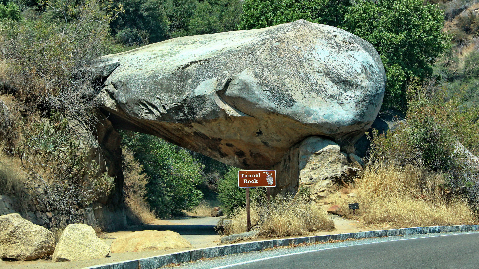 Tunnel Rock