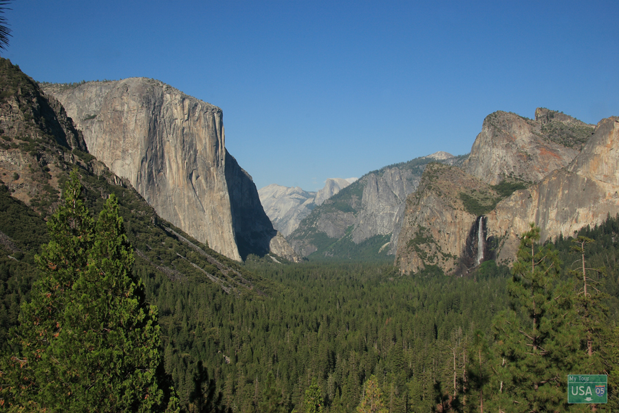 Tunnel View