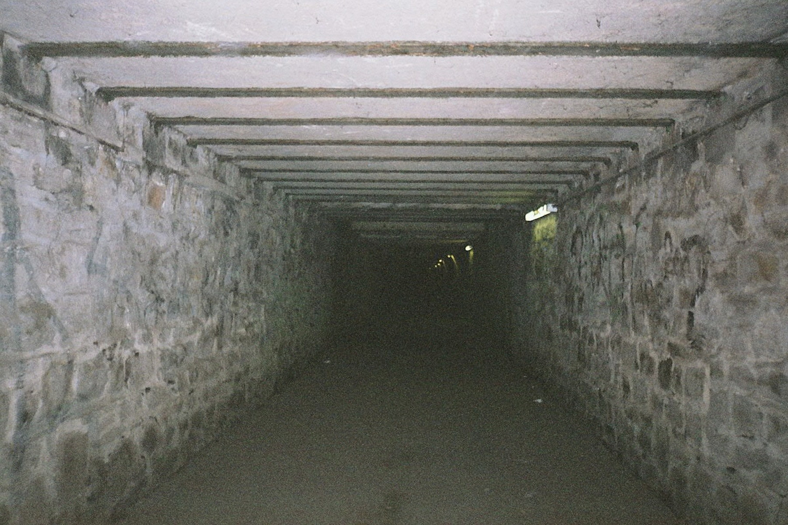 tunnel zum schicksal