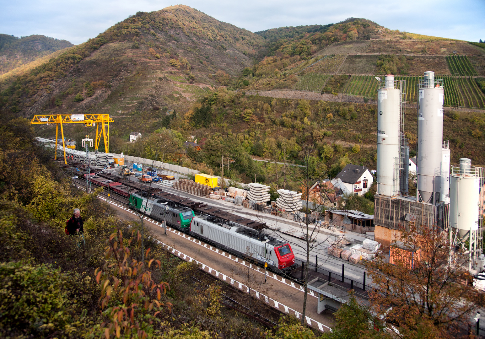 Tunnelbaustelle im Freien