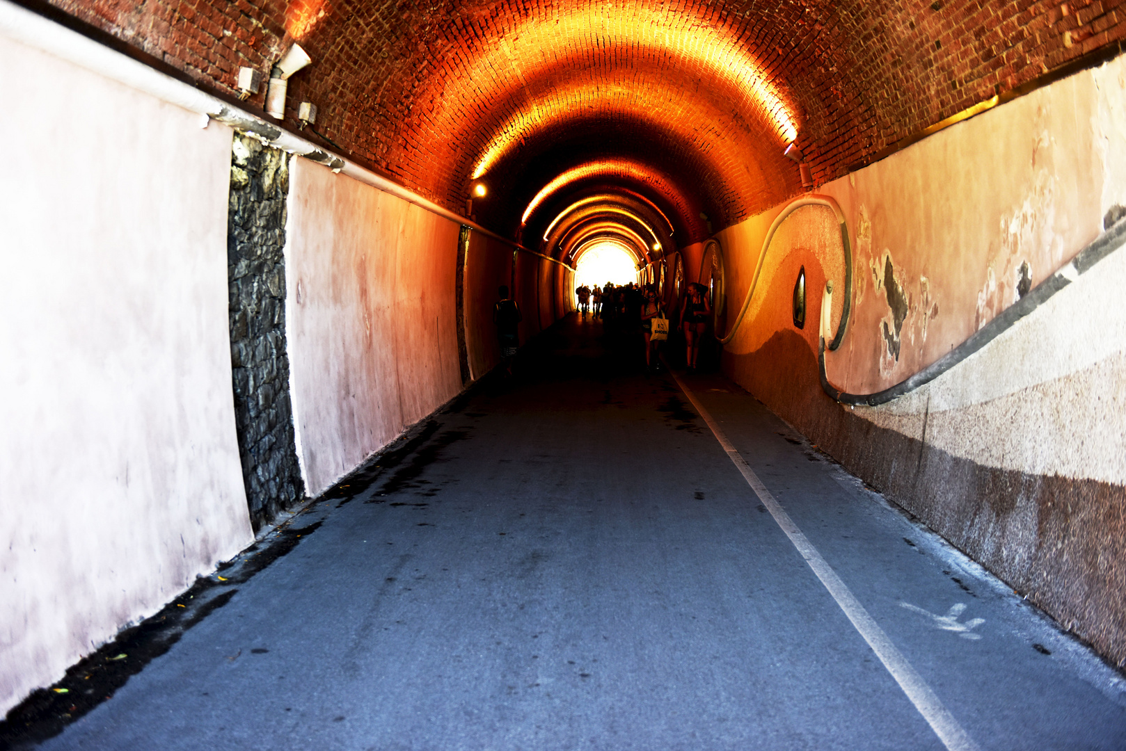 Tunnelblick Foto & Bild kunstfotografie, architektur, kultur Bilder