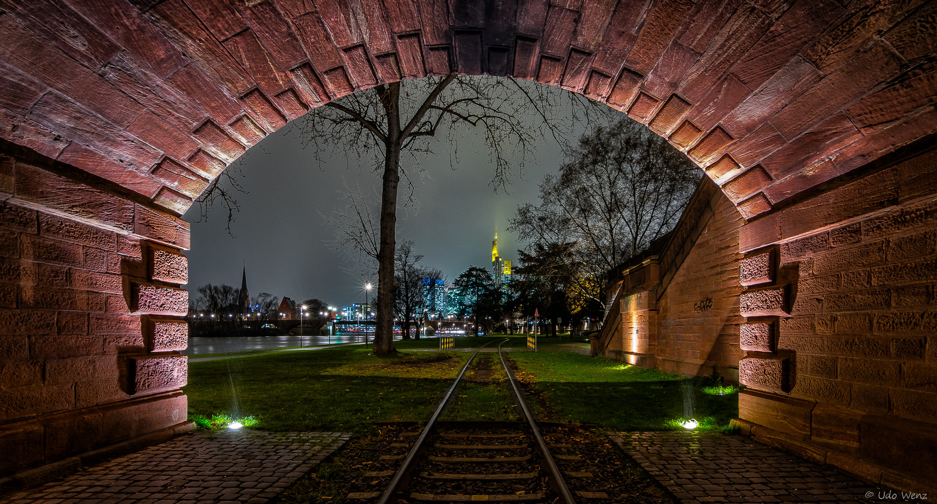 *Tunnelblick*