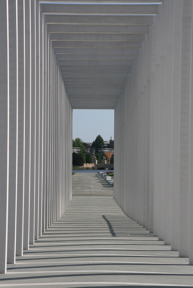 Tunnelblick - Säulengang der BUGA