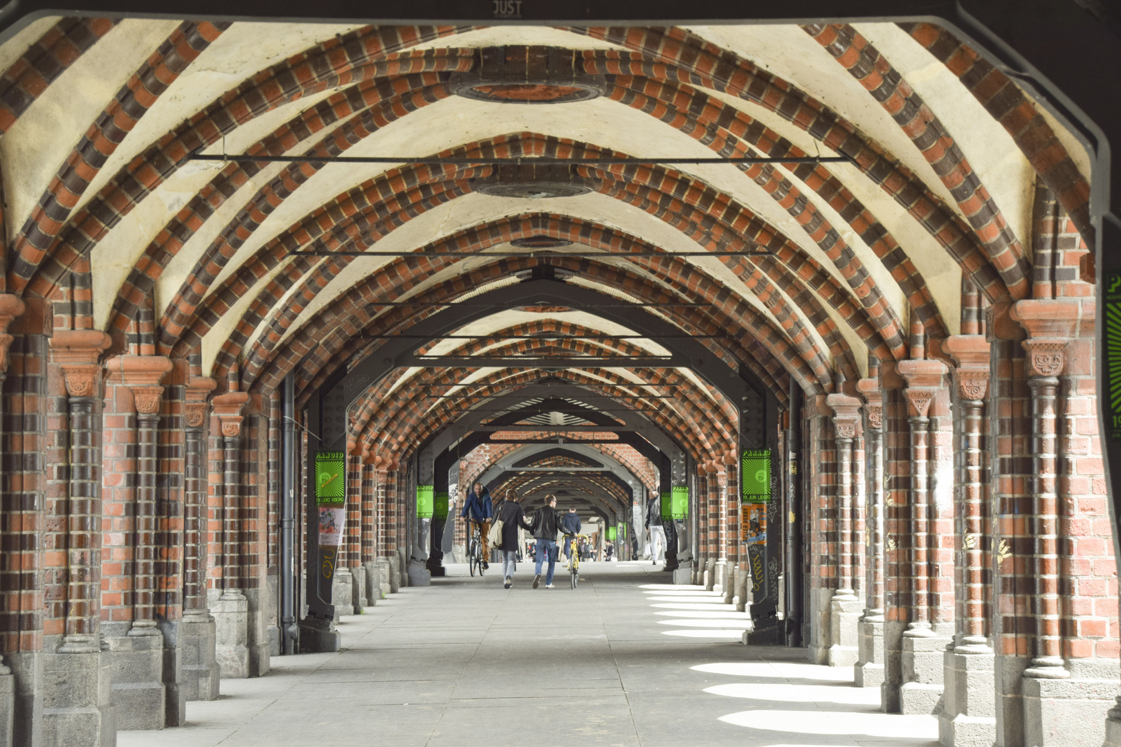 Tunnelbrücke