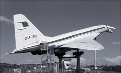 Tupolev 144..