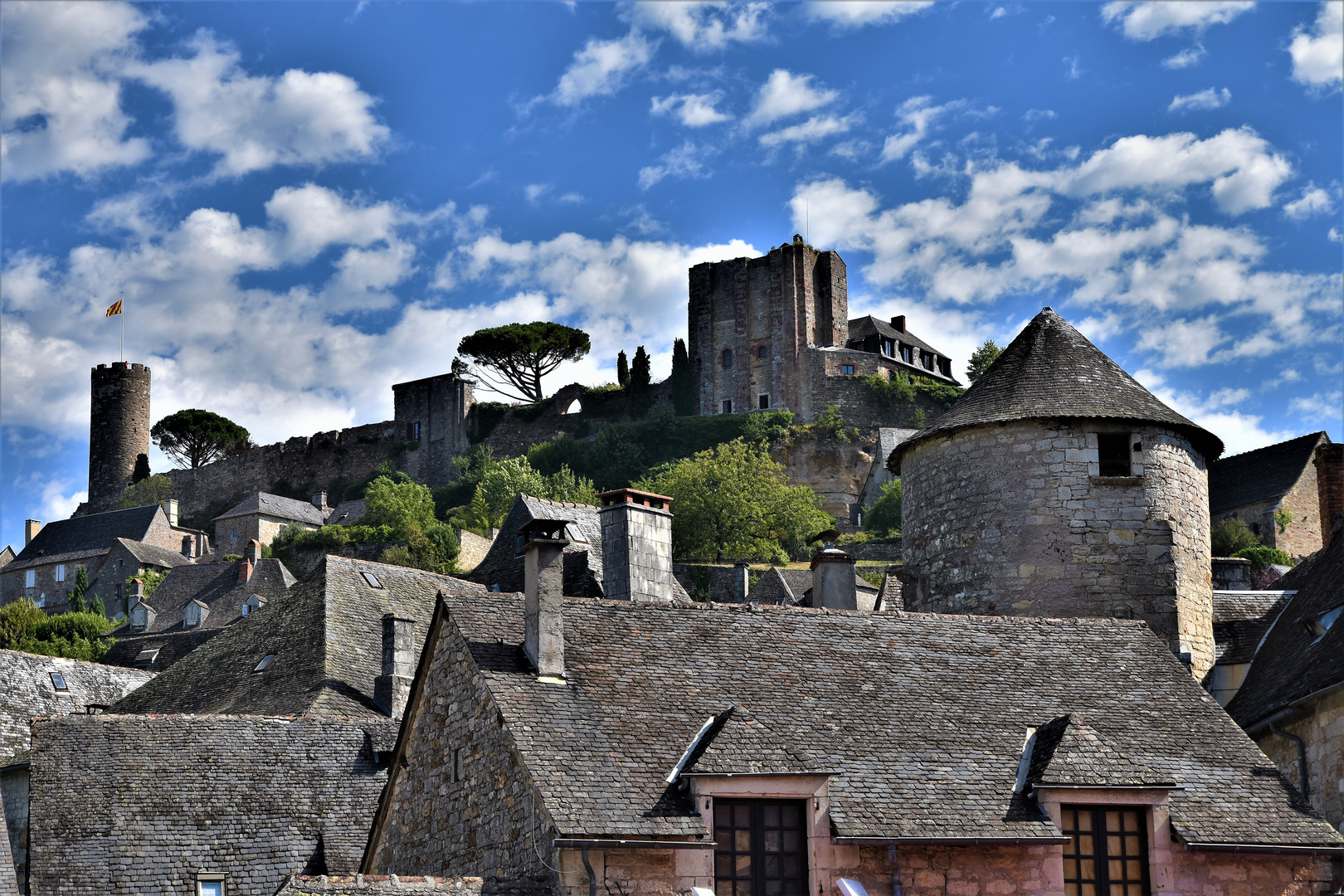 Turenne en Dordogne photo et image architecture, fotos, france Images