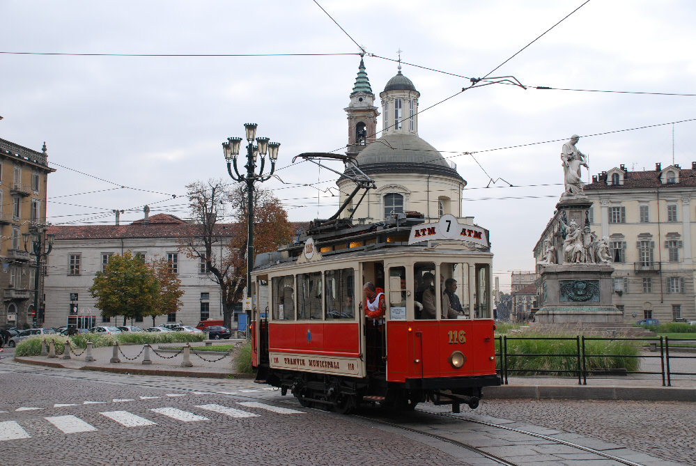 Turin, Piazza Carlo Emmanuele II