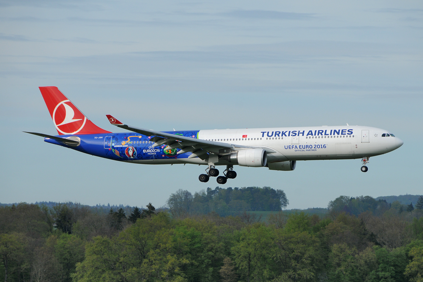 Turkish Airlines Airbus A330-300 TC-JOH