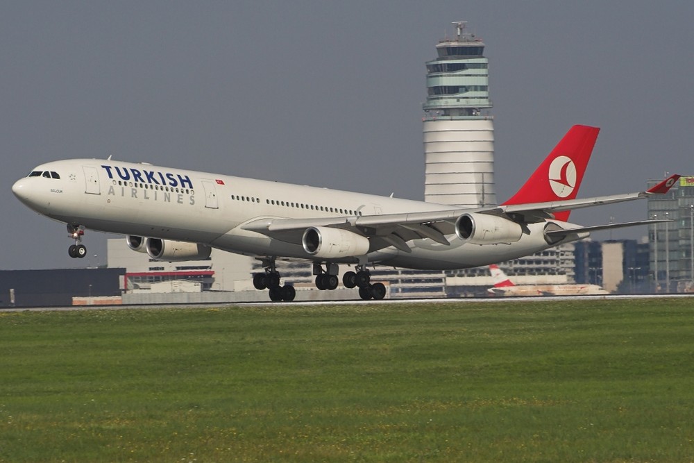 Turkish Airlines Airbus A340