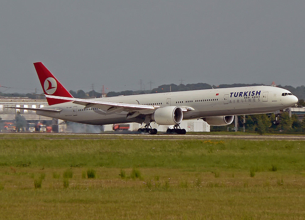 Turkish Airlines B777-300ER