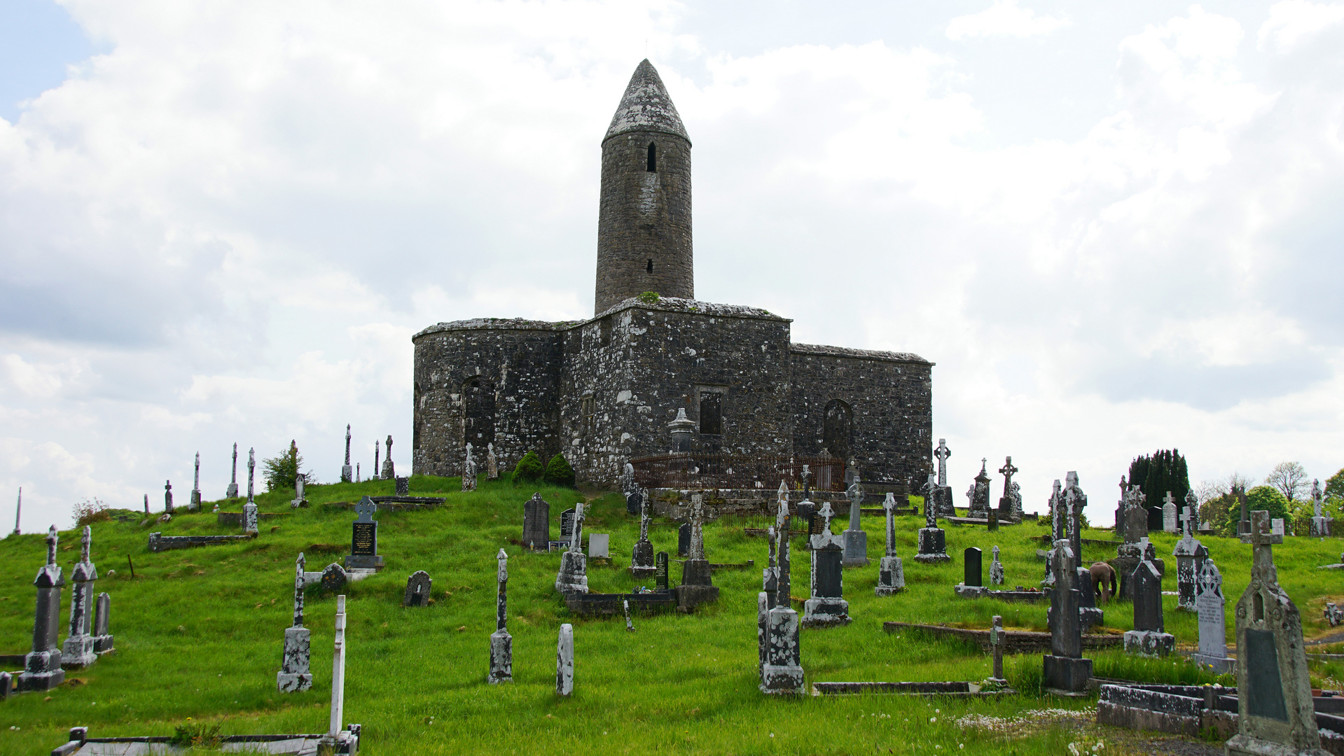 Turlough Roundtower  3