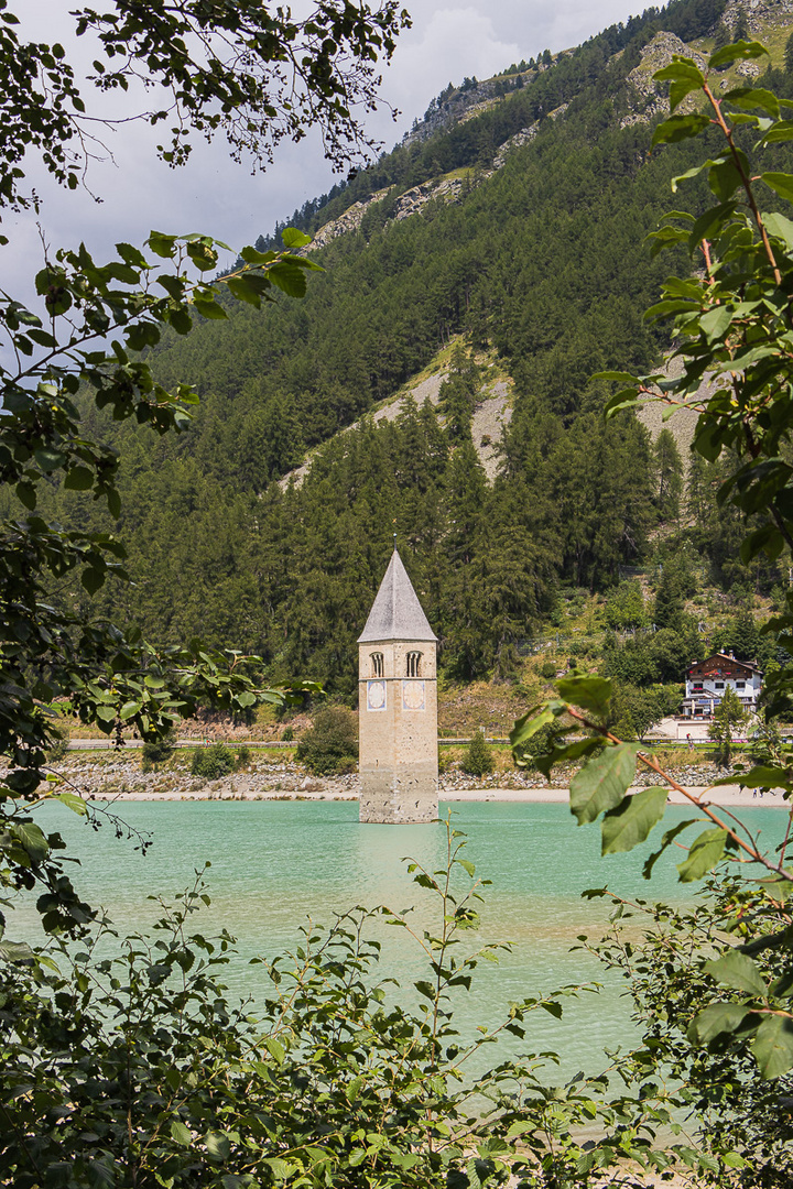 Turm der alten Pfarrkirche St. Katharina