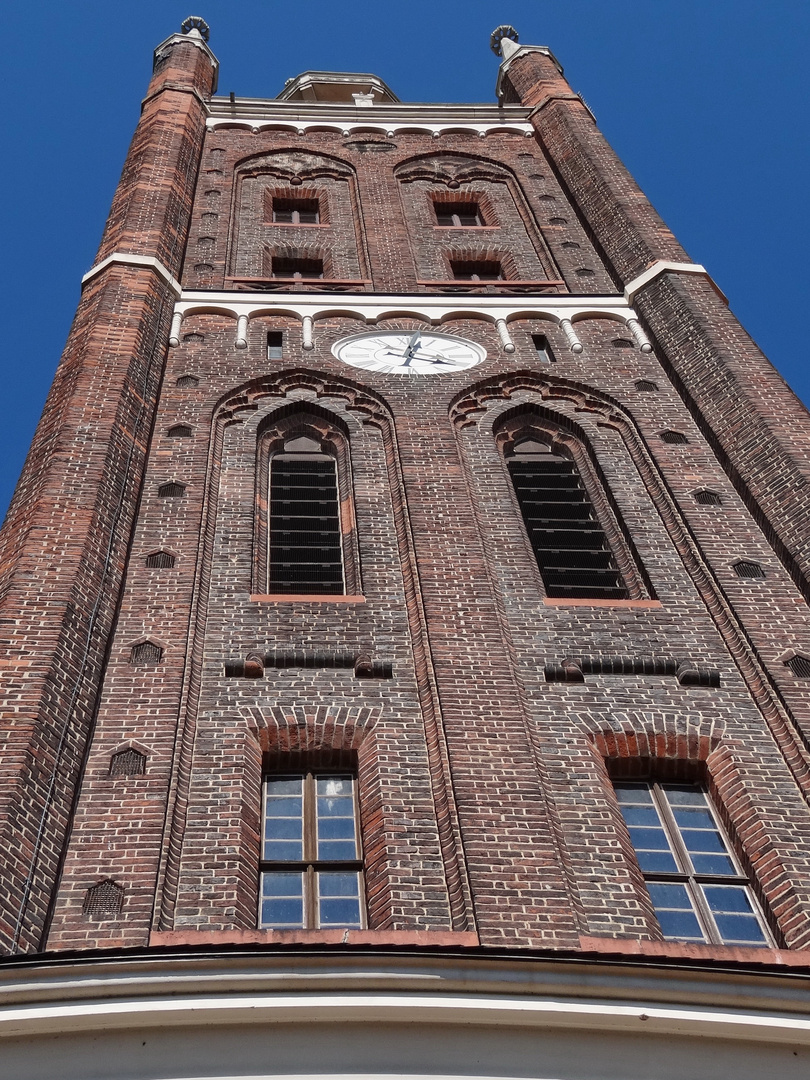 Turm der St. Petri Kirche