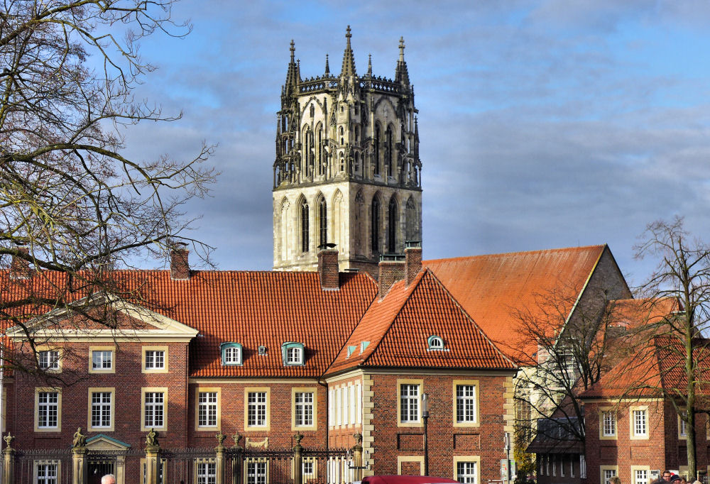 Turm der Überwasserkirche in Münster