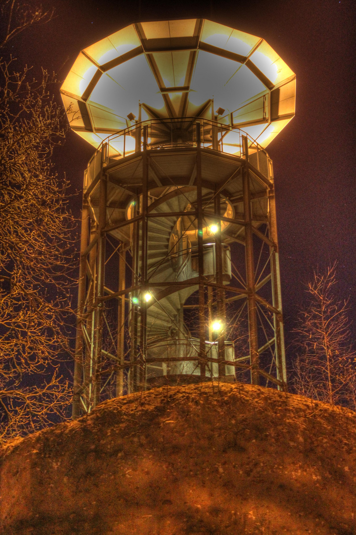 Turm des Elbschlosses Bleckede/Elbe bei Nacht!