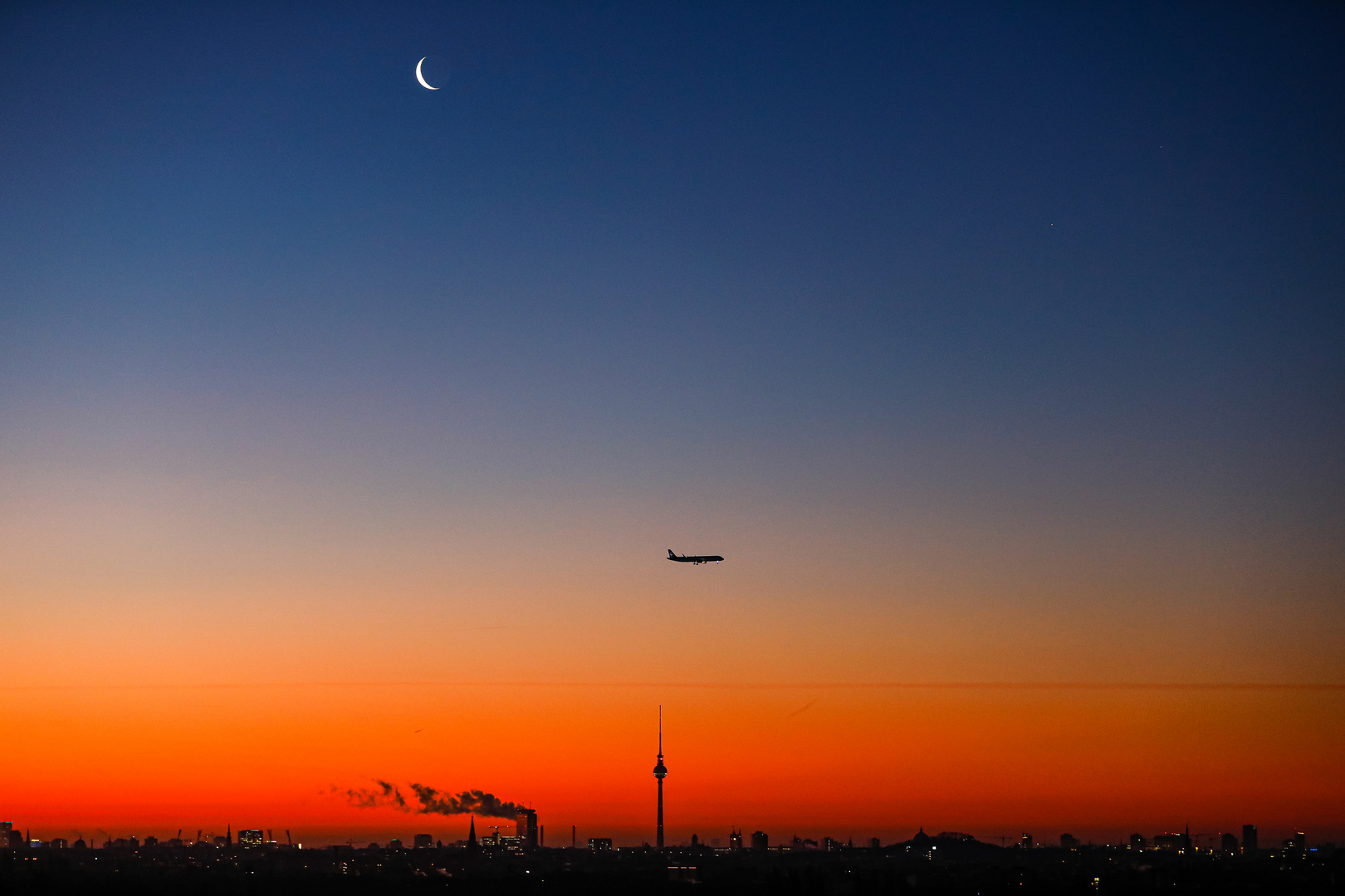 Turm Flugzeug Mond