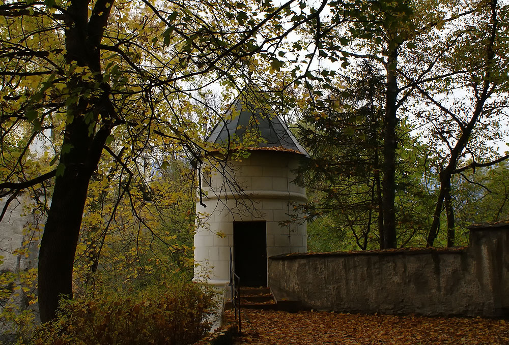 Turm II