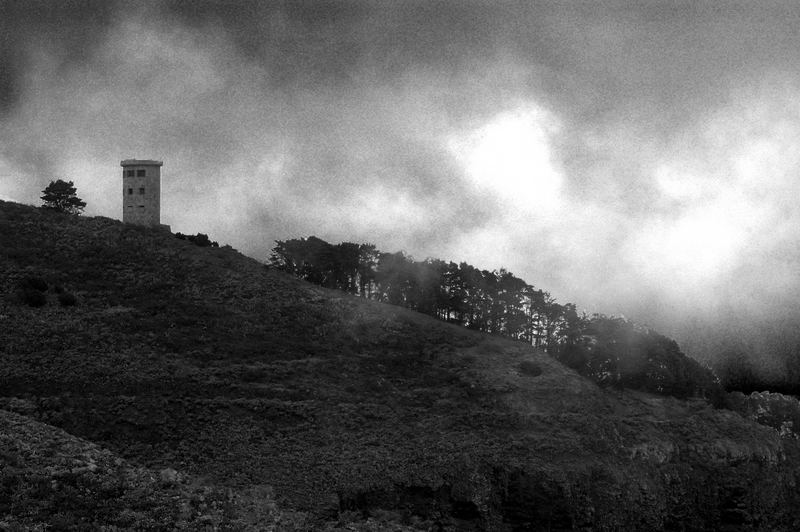 Turm im Nebel