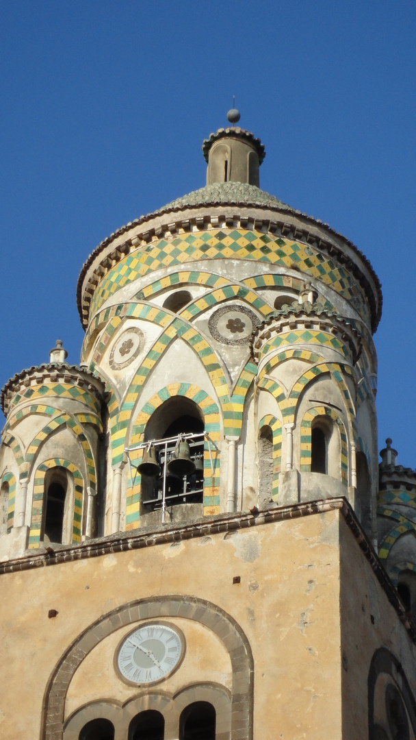 turm im normannischen stil