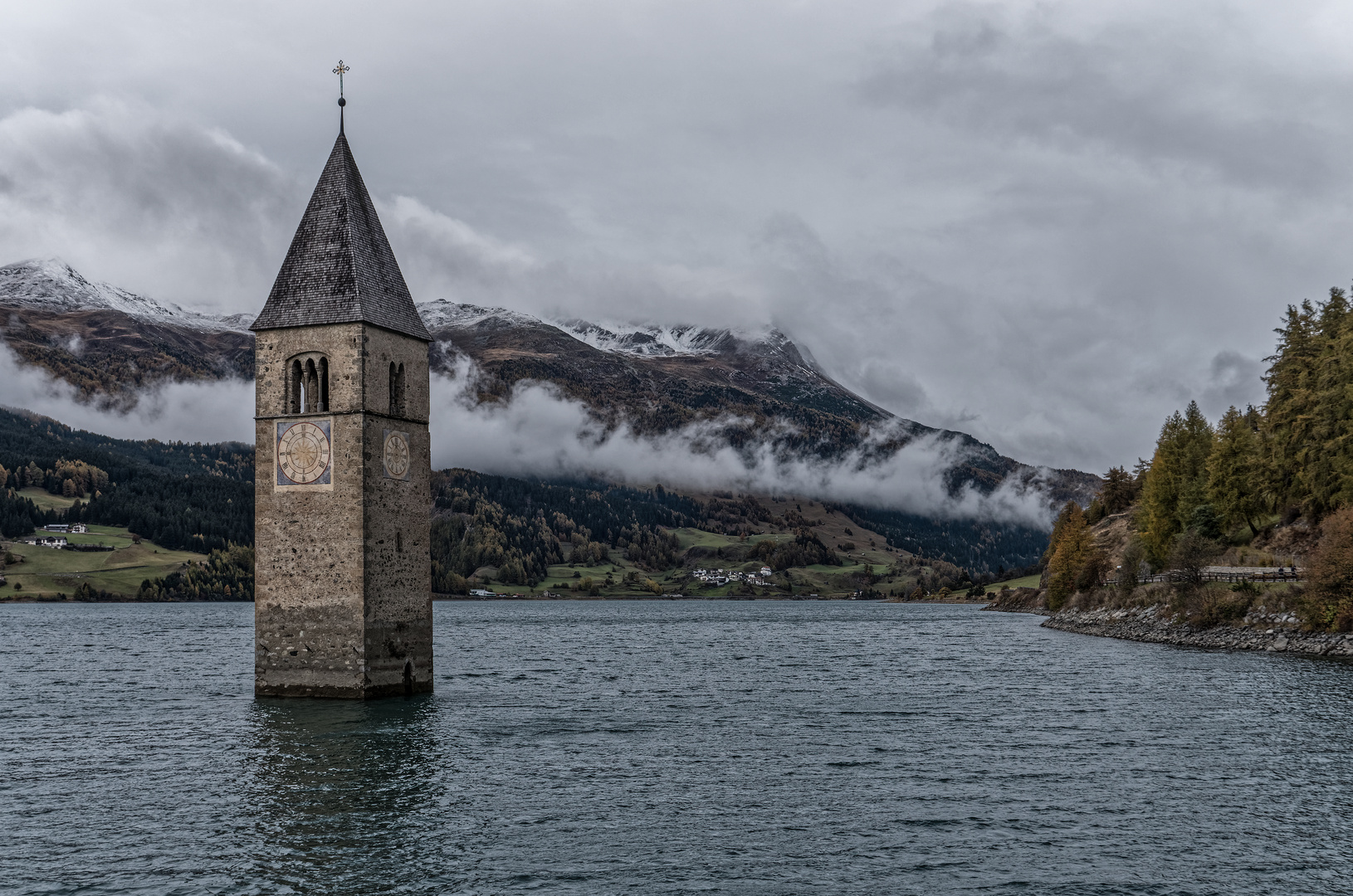 Turm im Reschensee