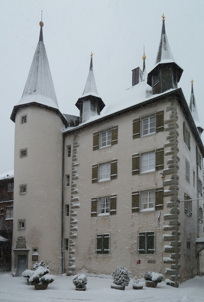 Turm im Schnee