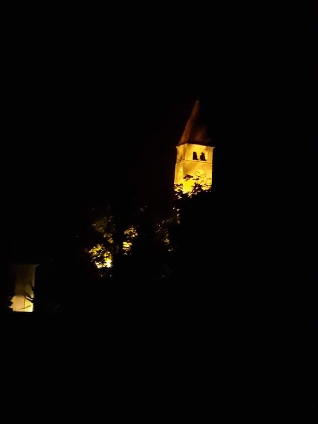 Turm in der Nacht