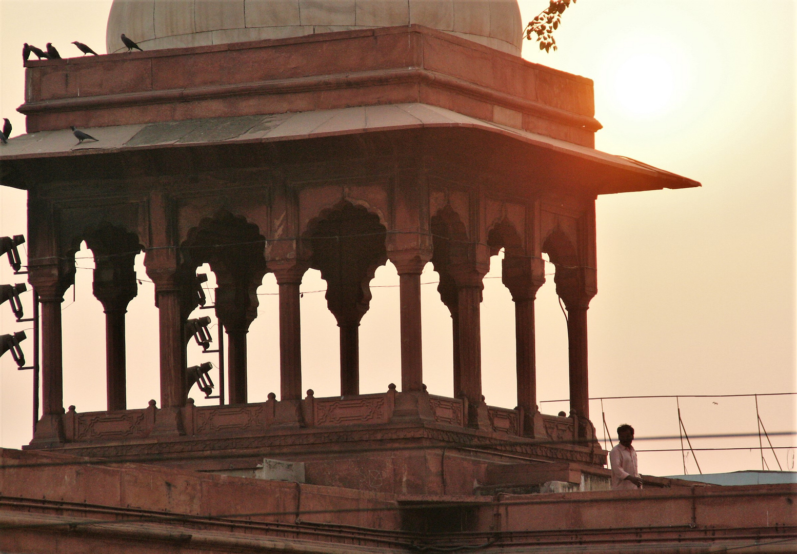 Turm sunset India ca- 675-col +9Fotos