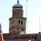 Turm von San Pietro Martire hinter der Ponte Longo