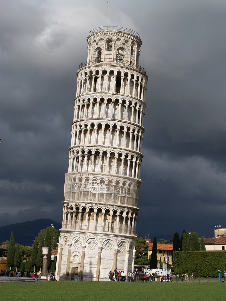 Turm vor dem Sturm