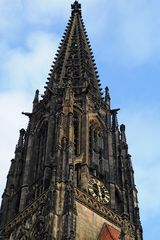 Turmspitze der Lamberti-Kirche in Münster (Westf.) mit den 3 Wiedertäufer-Käfigen