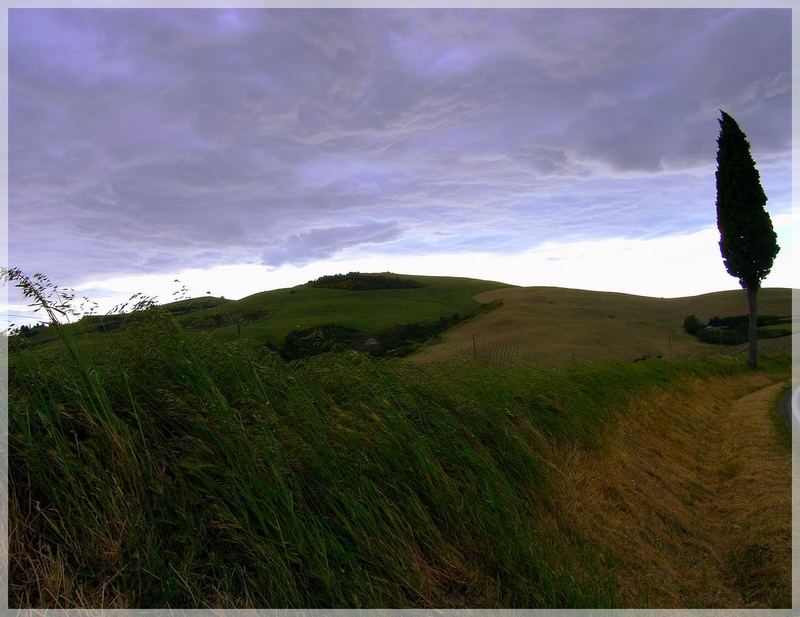 Tuscany - Lanscape before the rain - Prima della pioggia