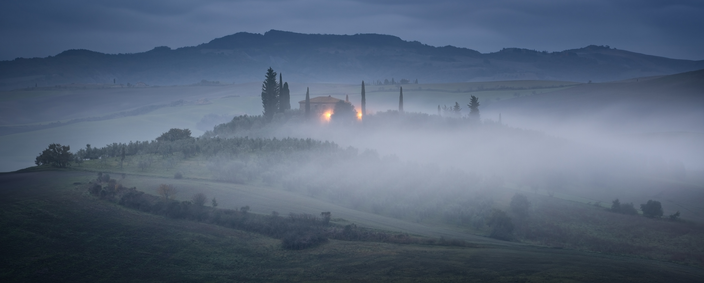[tuscany morning...]