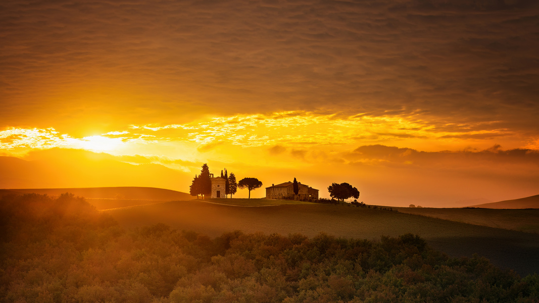 [tuscany sunrise...]